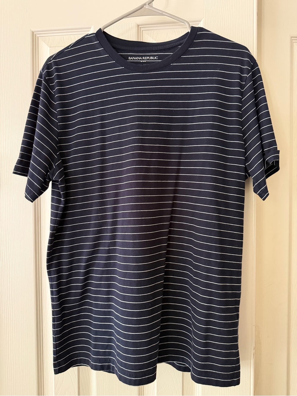 Men’s Banana Republic striped t shirt